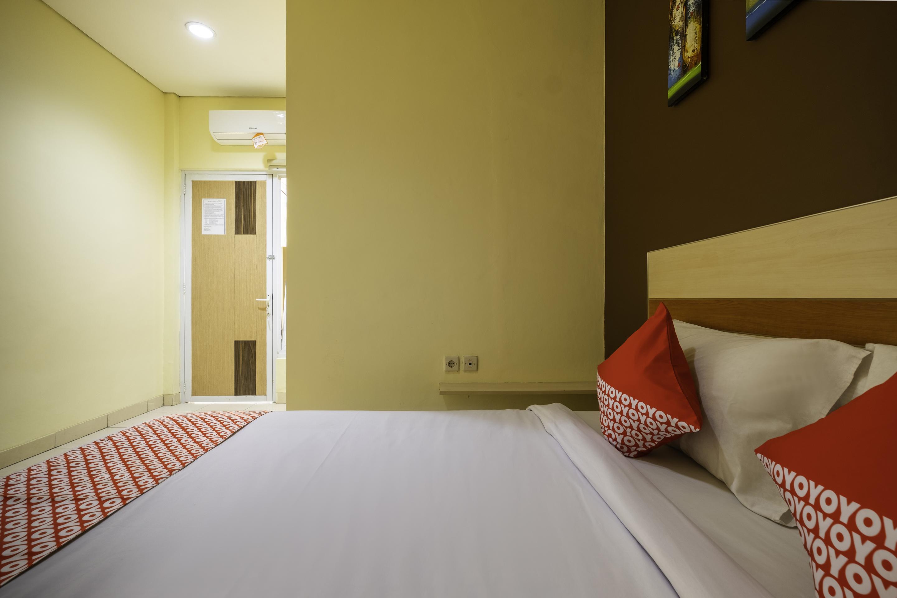 Oyo 2947 Cluster Harris Home Stay & Kos Cimindi Bagian luar foto