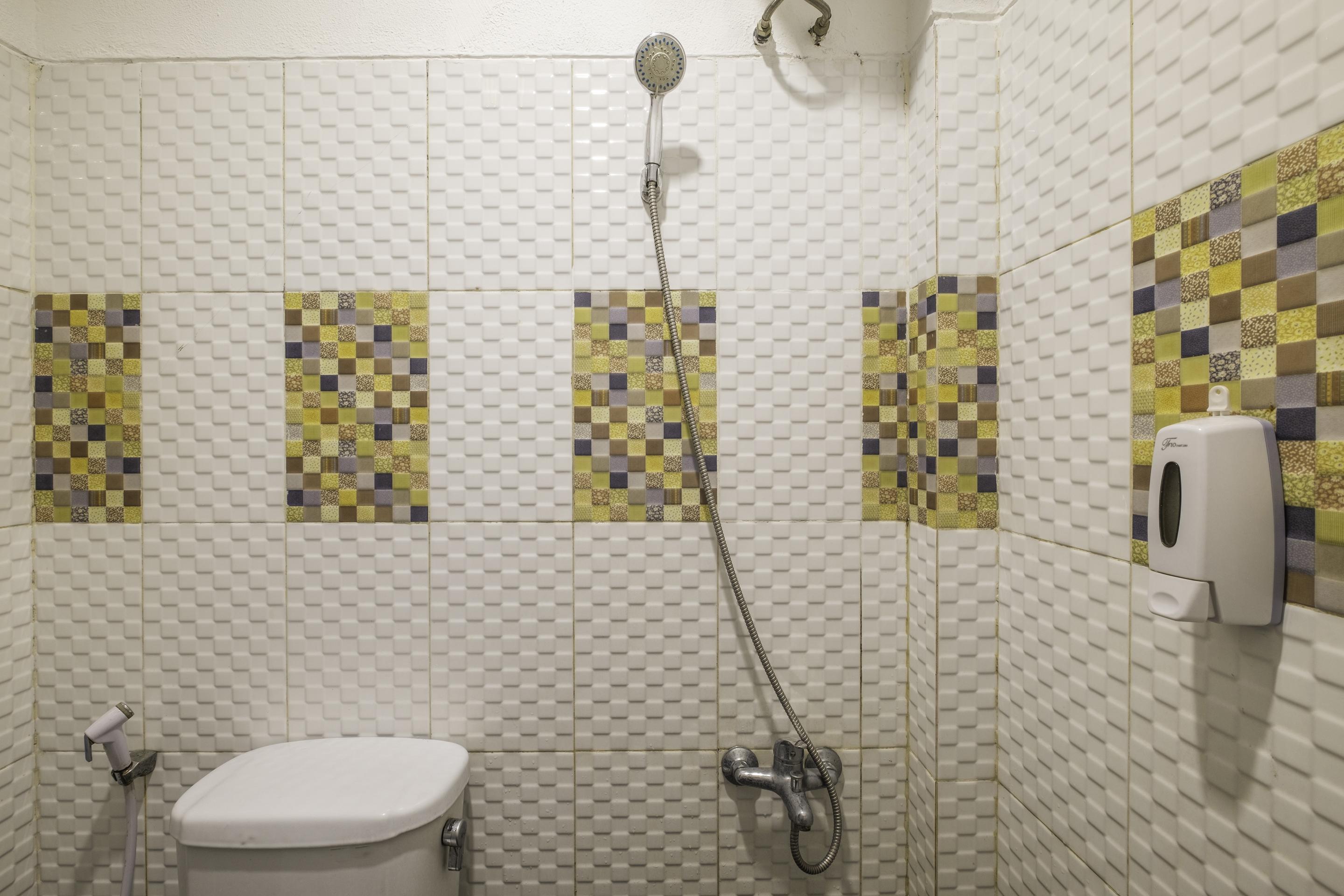 Oyo 2947 Cluster Harris Home Stay & Kos Cimindi Bagian luar foto
