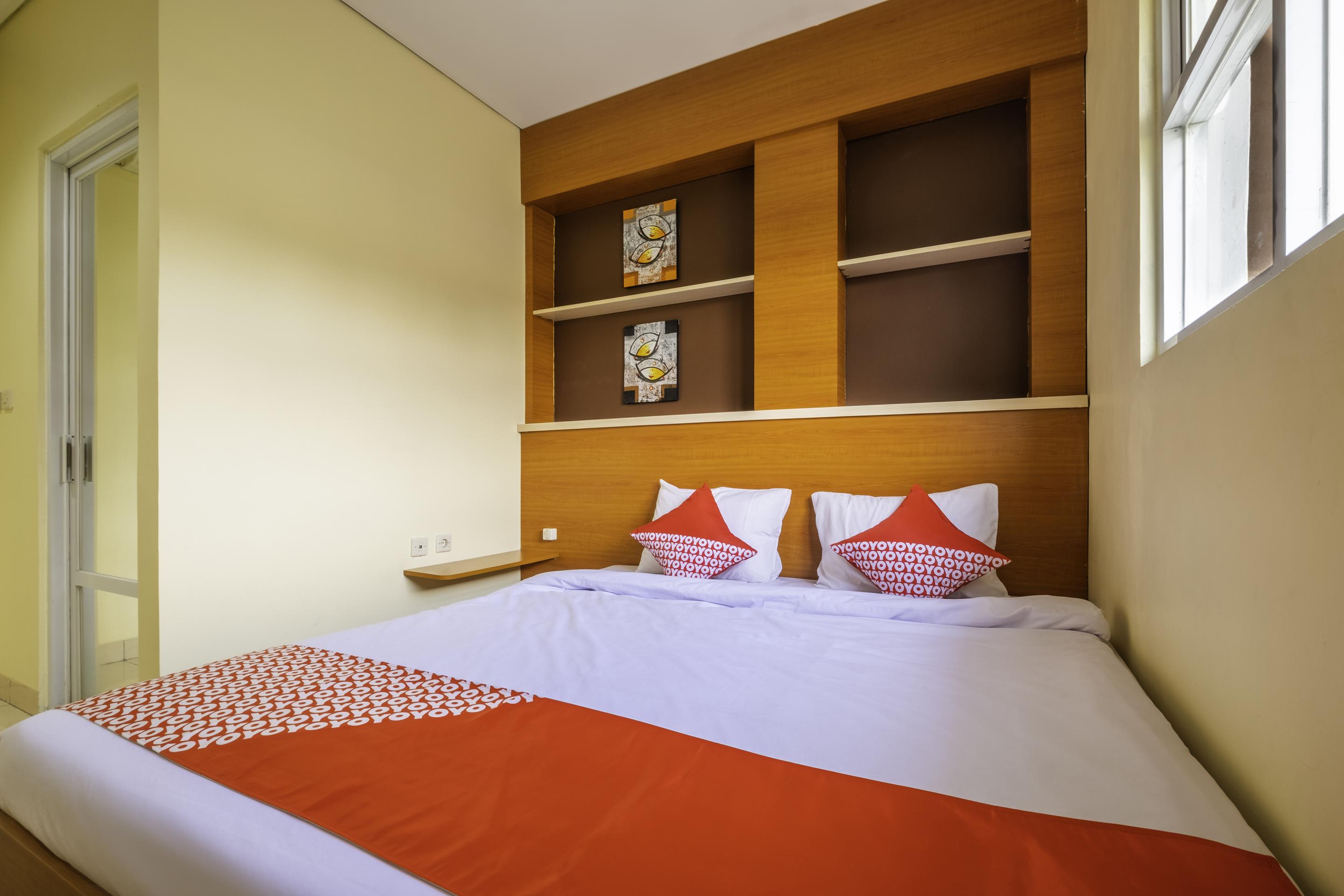 Oyo 2947 Cluster Harris Home Stay & Kos Cimindi Bagian luar foto